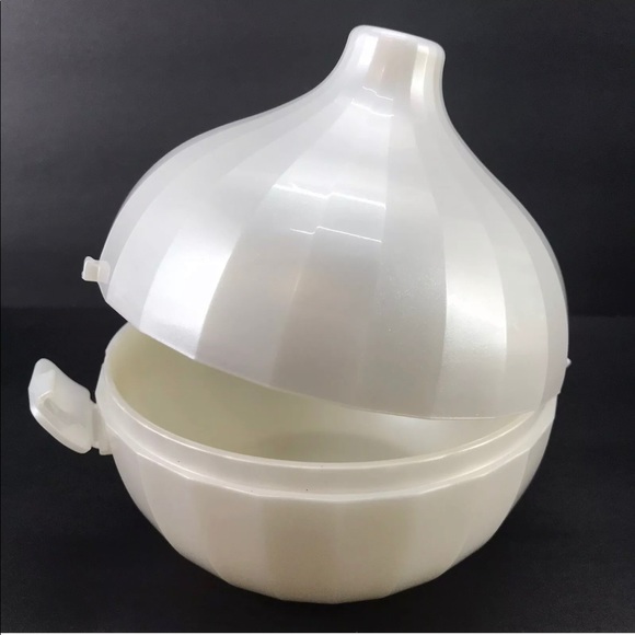 Onion š§
keeper by tupperware